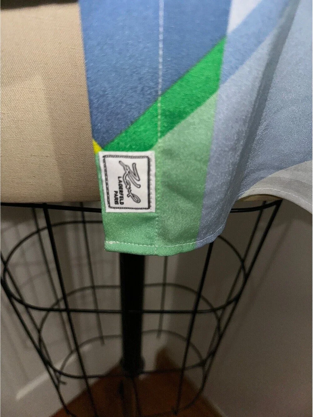 Karl Lagerfeld Paris Multicolor Geometric Button Up L NWT - Picture 7 of 8